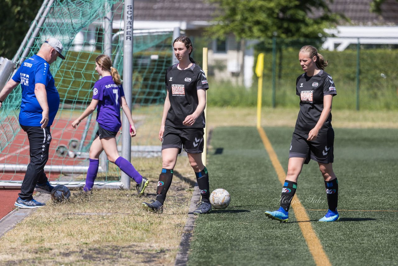 Bild 98 - wBJ SV Henstedt Ulzburg - TuS Rotenhof : Ergebnis: 12:0